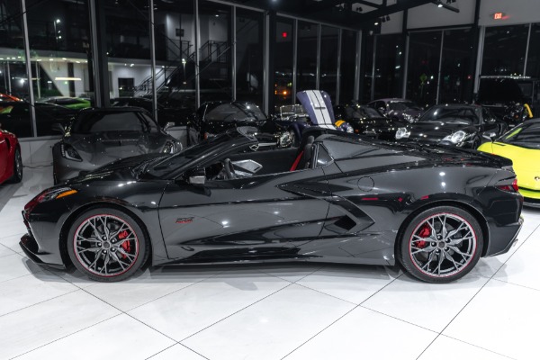 Used-2023-Chevrolet-Corvette-Stingray-Convertible-70th-Anniversary-3LT-DELIVERY-Miles-wTravel-Bags