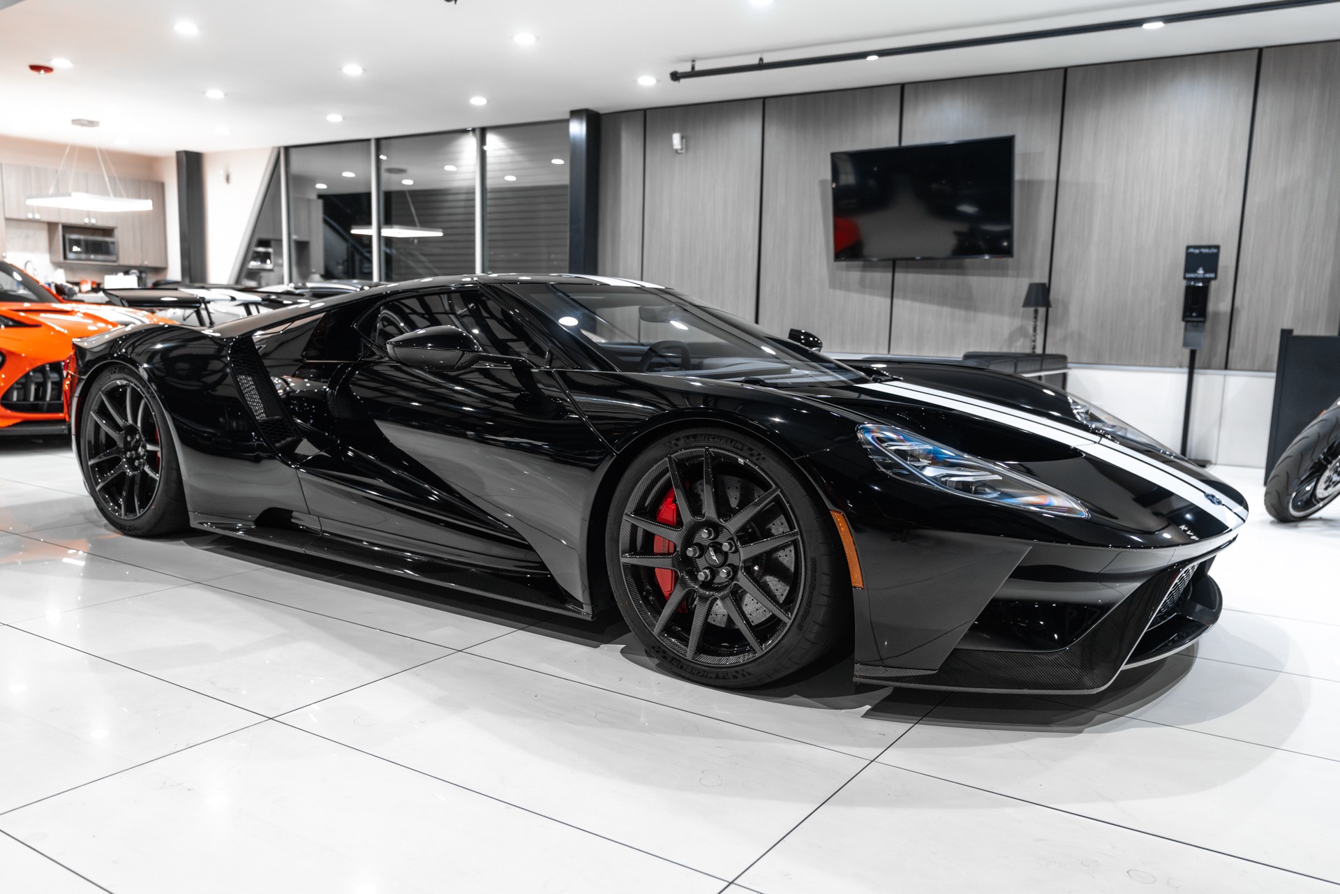 Used-2019-Ford-GT-Coupe-ONLY-230-Miles-1-Owner-Carbon-Fiber-Wheels-Carbon-Pkg-FULL-PPF