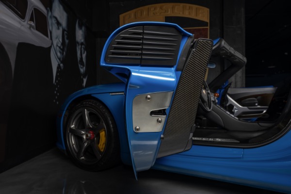 Used-2004-Porsche-Carrera-GT-Only-2267-Miles-Completely-Serviced-Luggage-Speedster-Blue