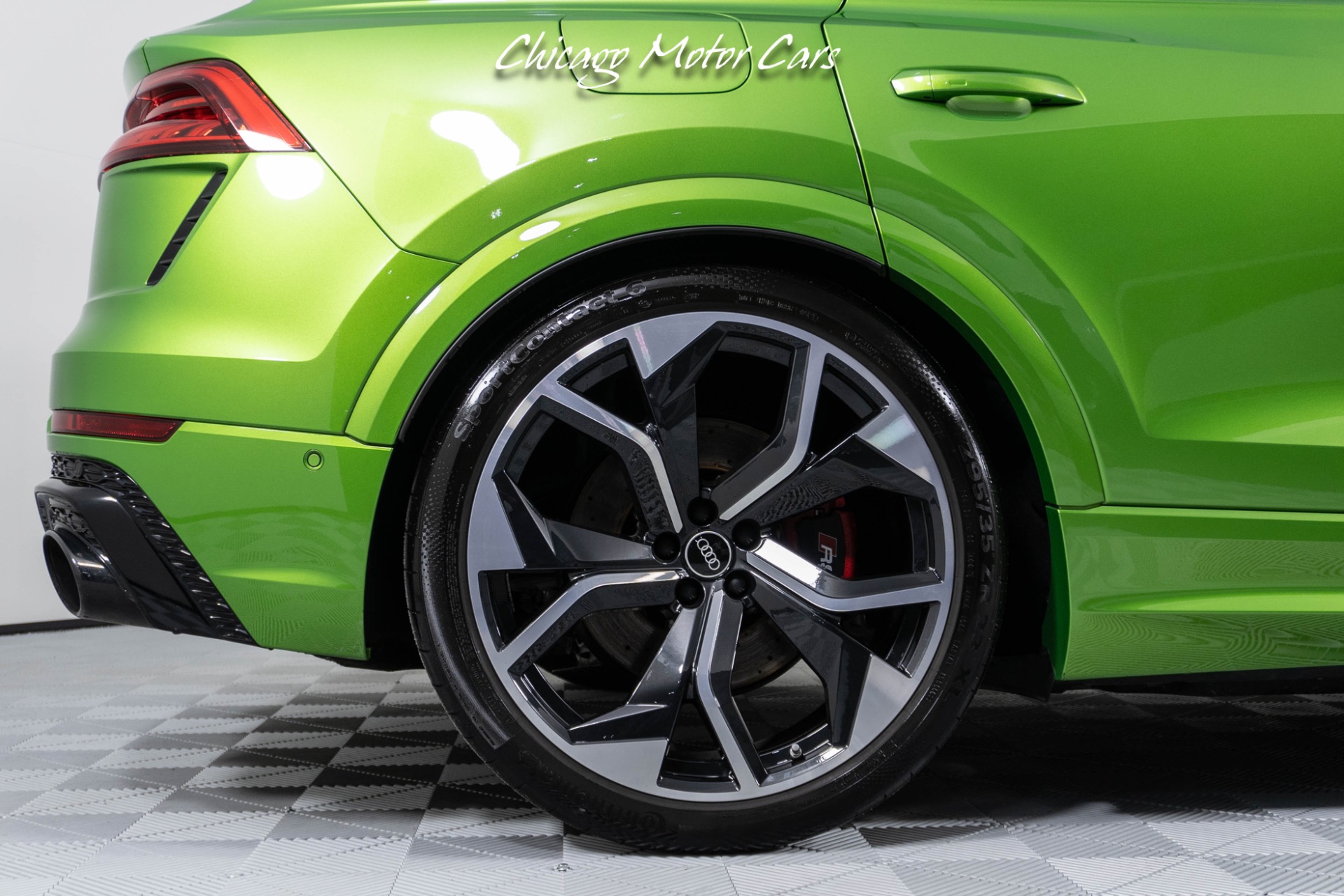 Used-2021-Audi-RS-Q8-40-T-Quattro-RARE-JAVA-GREEN-AUDI-EXCLUSIVE-COLOR-B-O-3D-AUDIO-SPORT-EXHAUST