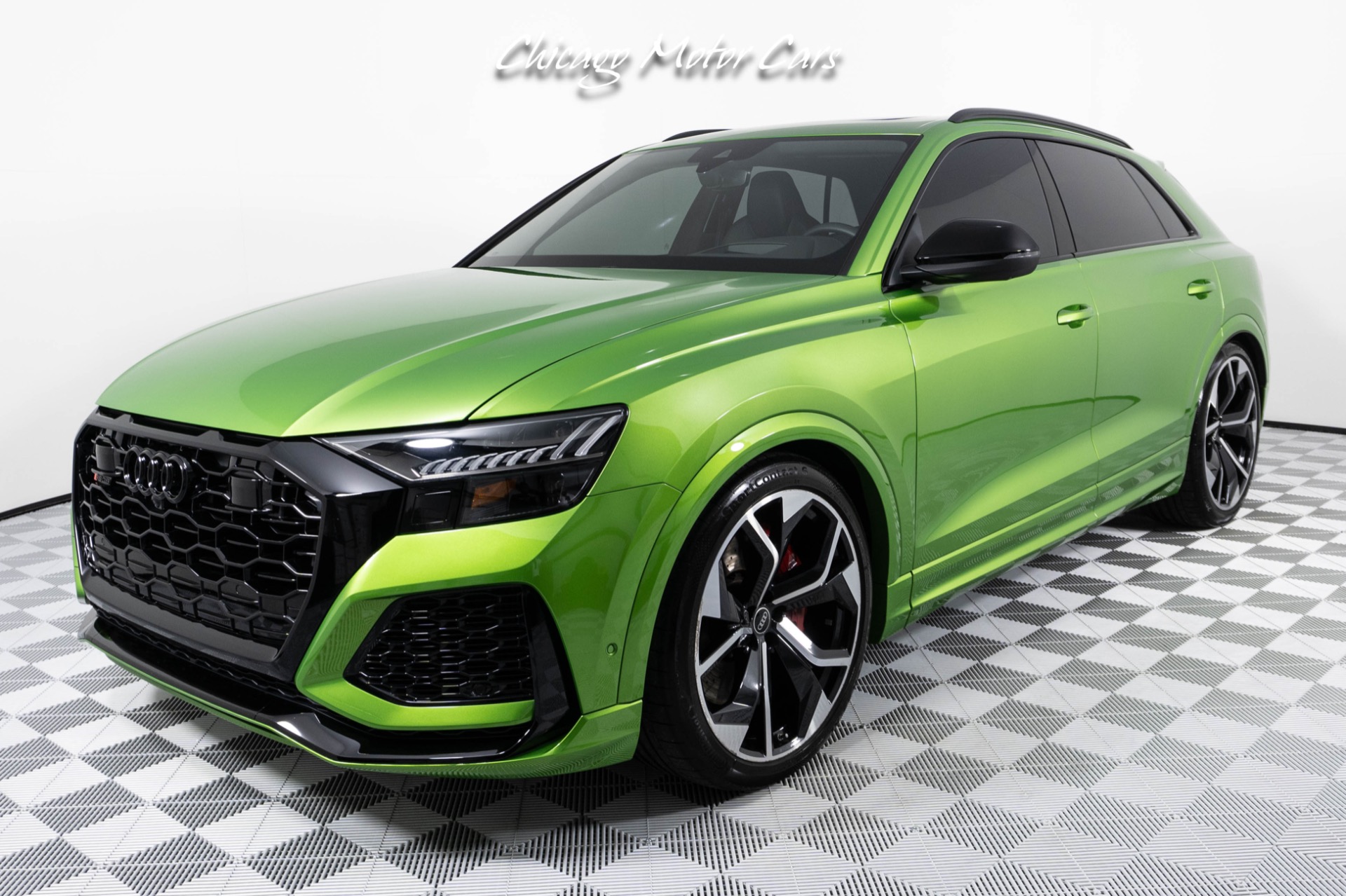 Used-2021-Audi-RS-Q8-40-T-Quattro-RARE-JAVA-GREEN-AUDI-EXCLUSIVE-COLOR-B-O-3D-AUDIO-SPORT-EXHAUST