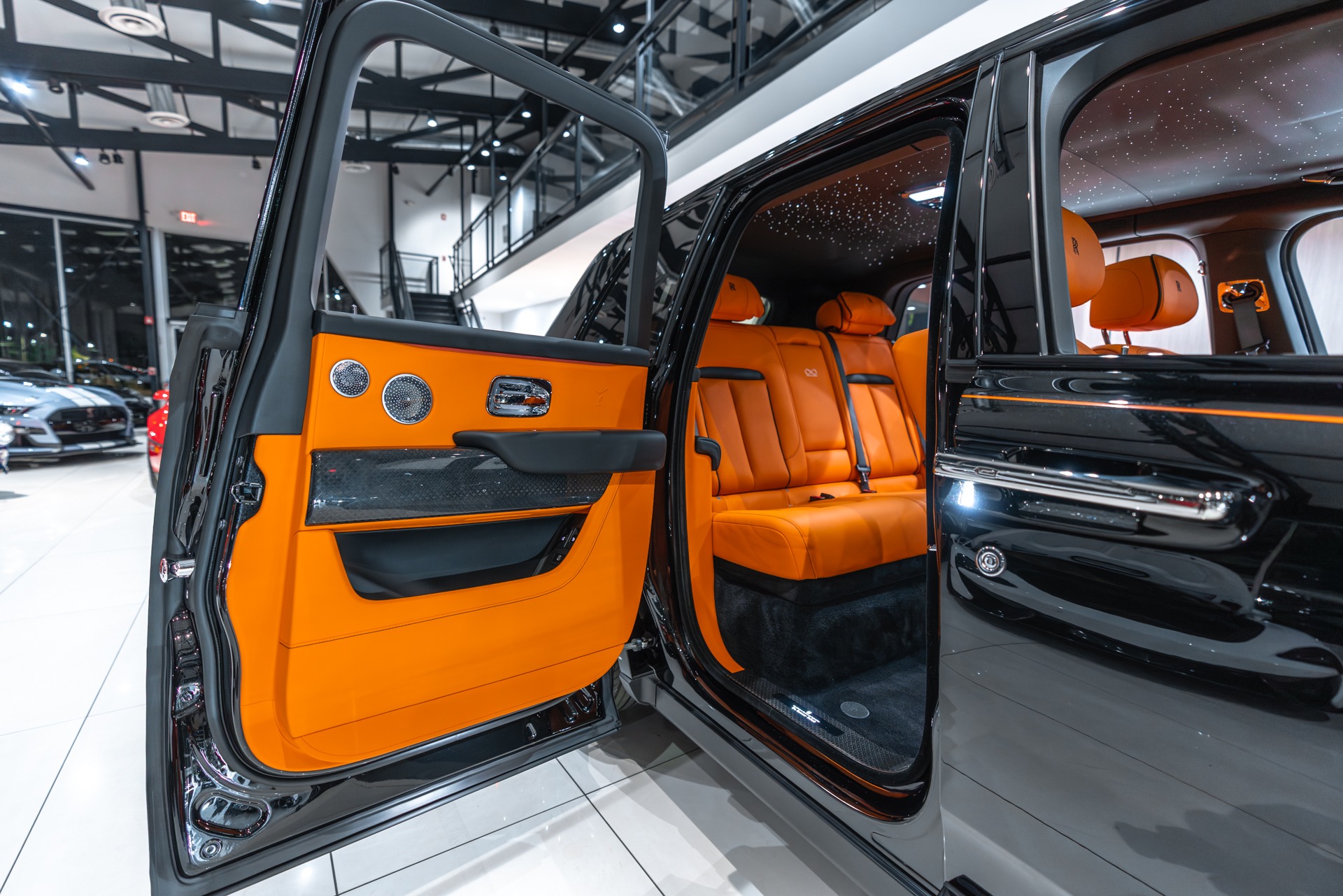 Used 2023 Rolls-Royce Cullinan Black Badge Original MSRP $491,750+ Mandarin  Orange Interior Carbon FIBER! For Sale (Special Pricing)