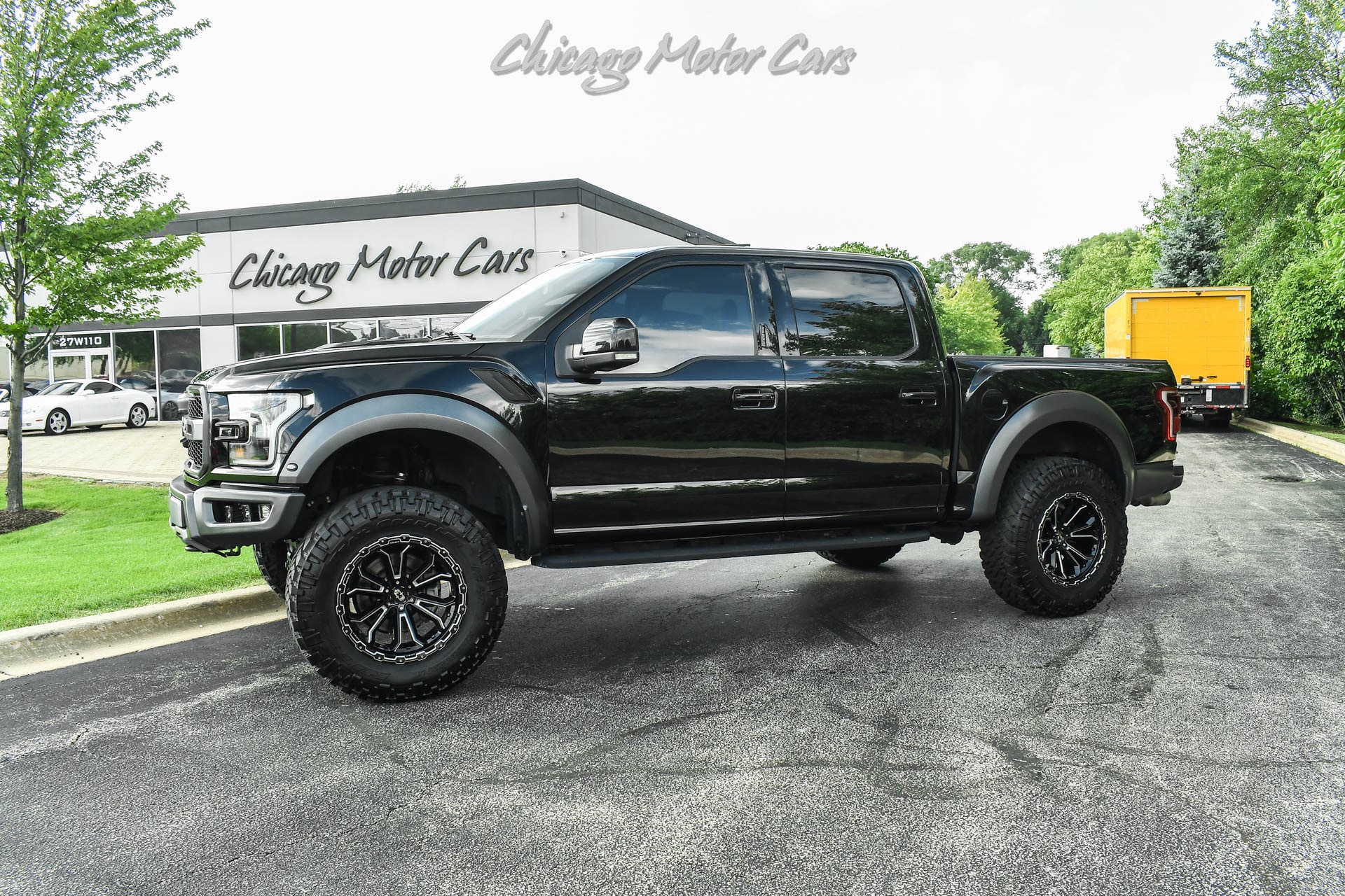 ford raptor lifted