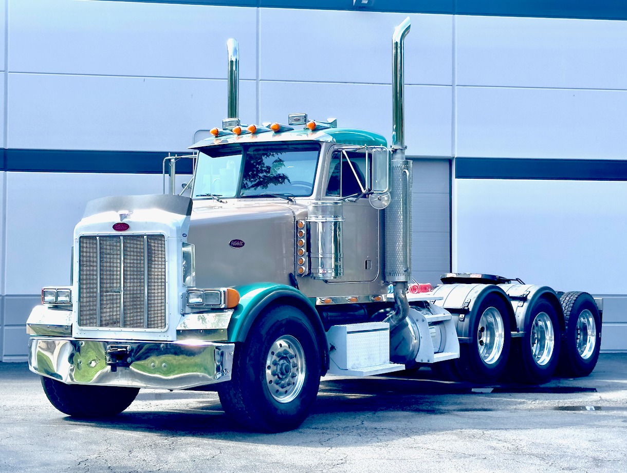 Used 2001 Peterbilt 378 heavy-haul tri-axle Day-Cab - Cat C16 - 625 HP ...