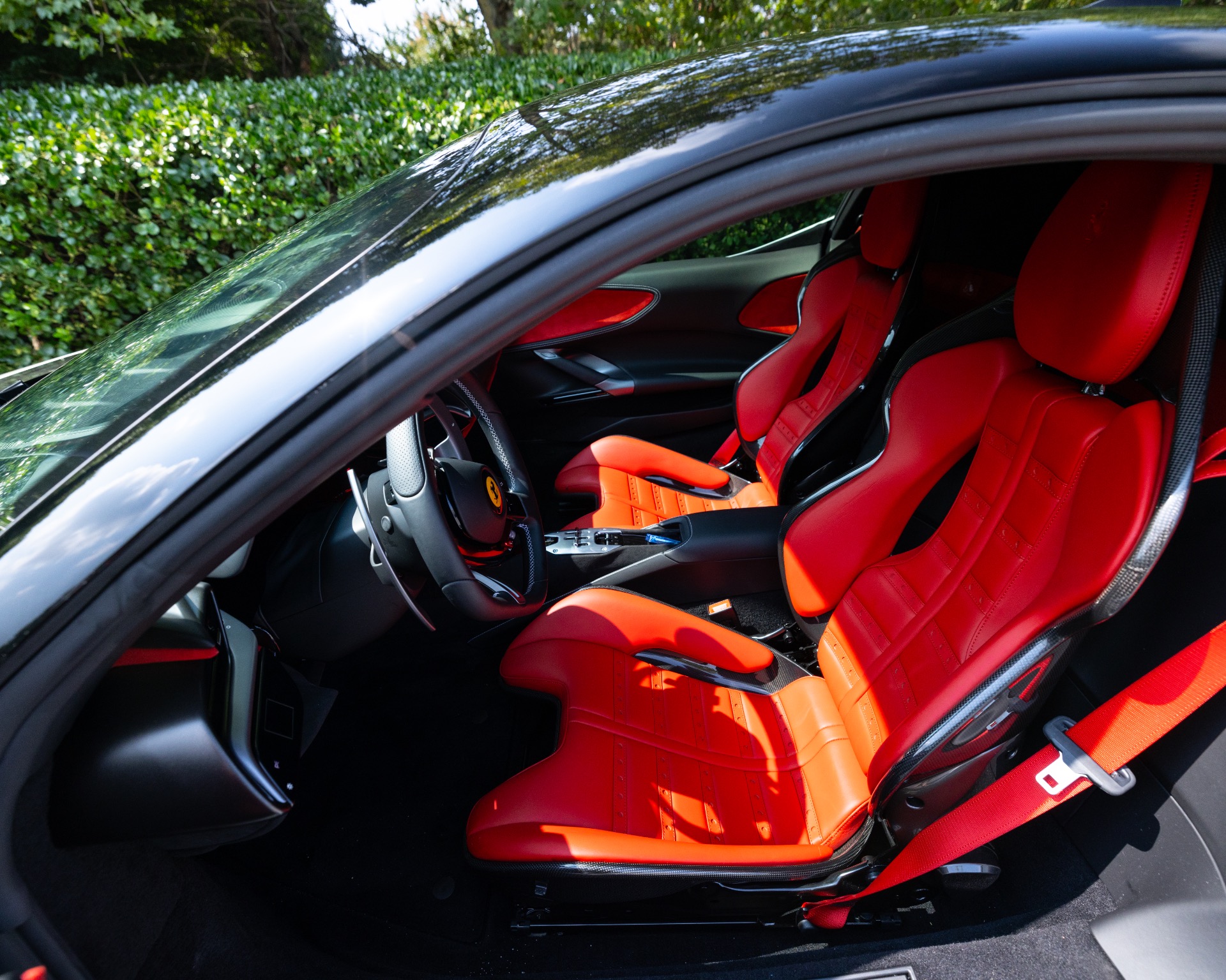 Used-2022-Ferrari-SF90-Stradale-Only-352-Miles-Carbon-Fiber-Race-Seats-Hottest-Color-Combo-Pristine-Example