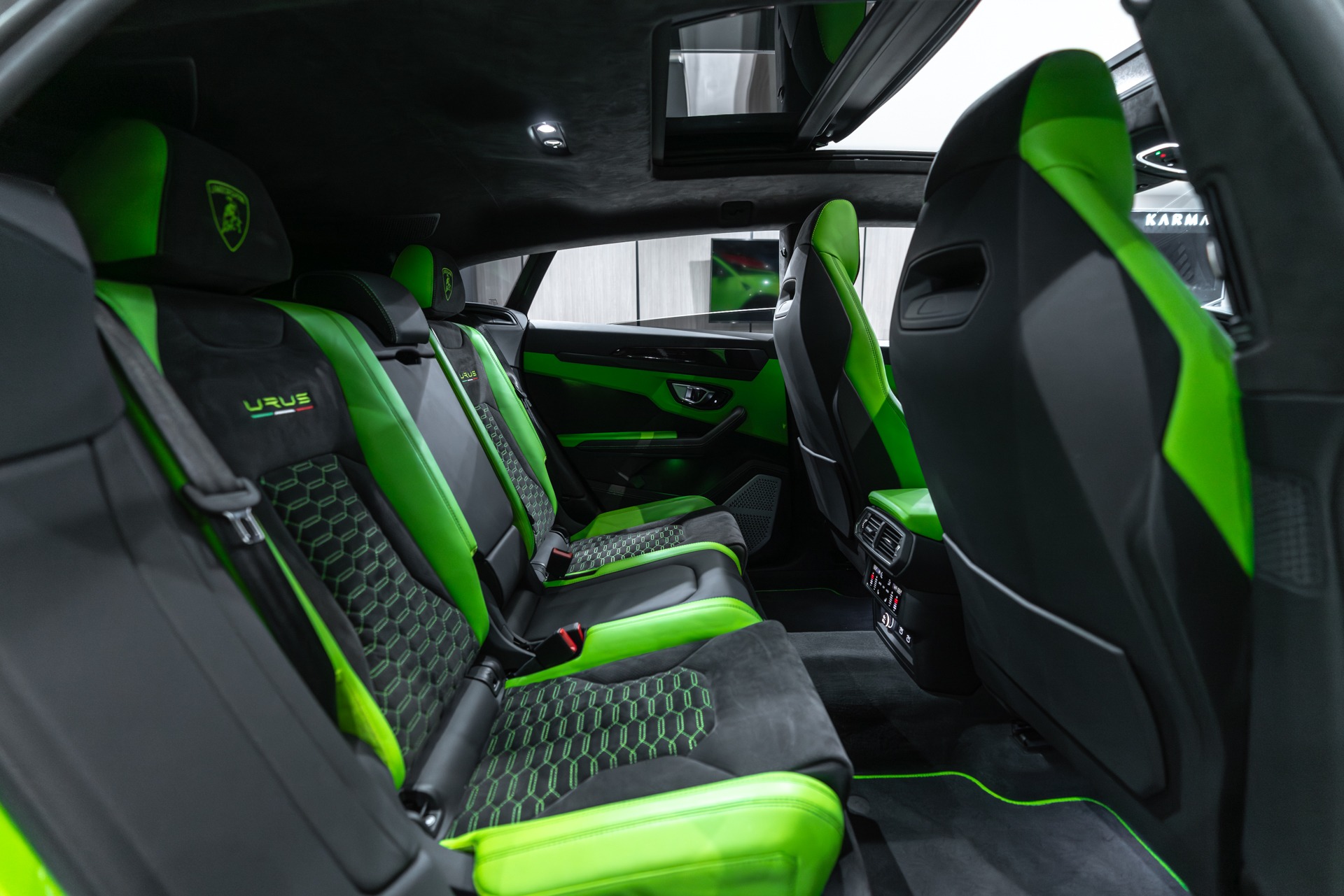 Used-2022-Lamborghini-Urus-SUV-Verde-Mantis-1016-Carbon-Fiber-WIDEBODY-Ryft-Exhaust-B-O-3D-LOADED