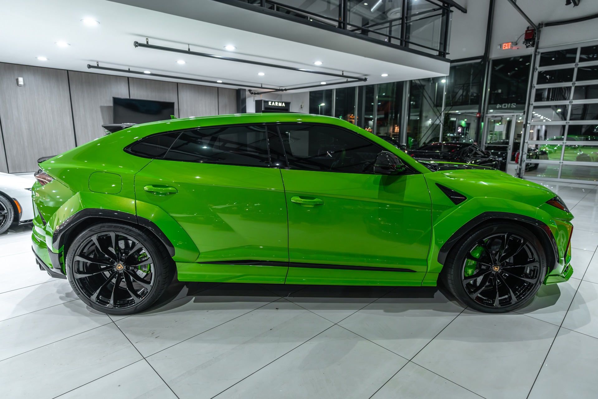 Used-2022-Lamborghini-Urus-SUV-Verde-Mantis-1016-Carbon-Fiber-WIDEBODY-Ryft-Exhaust-B-O-3D-LOADED