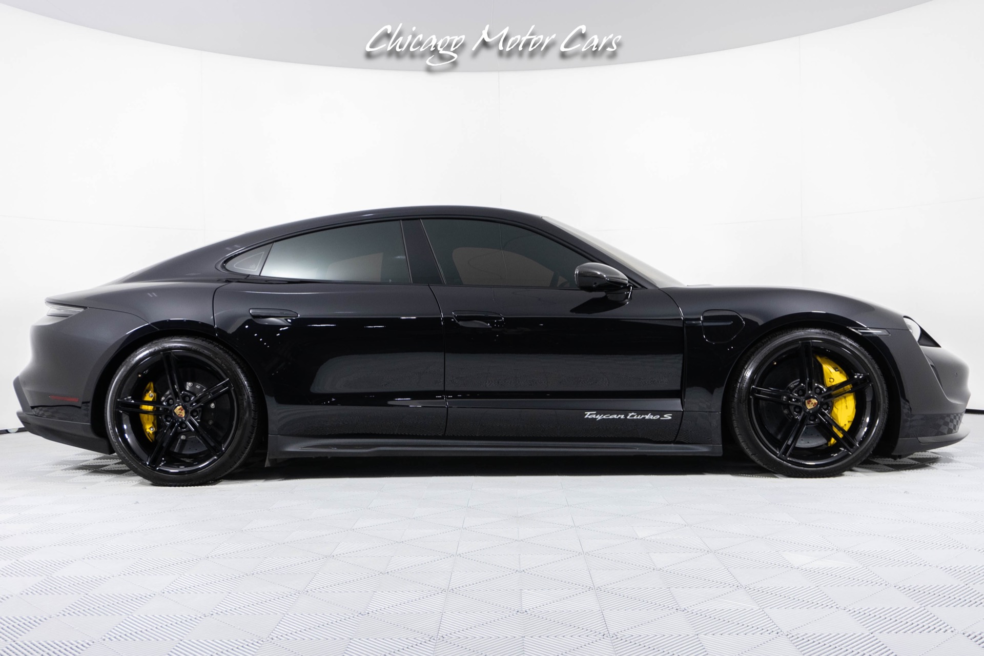 Used-2021-Porsche-Taycan-TURBO-S-PPF---Ceramic-Coating-Premium-Package-Carbon-Fiber-Trim-Loaded