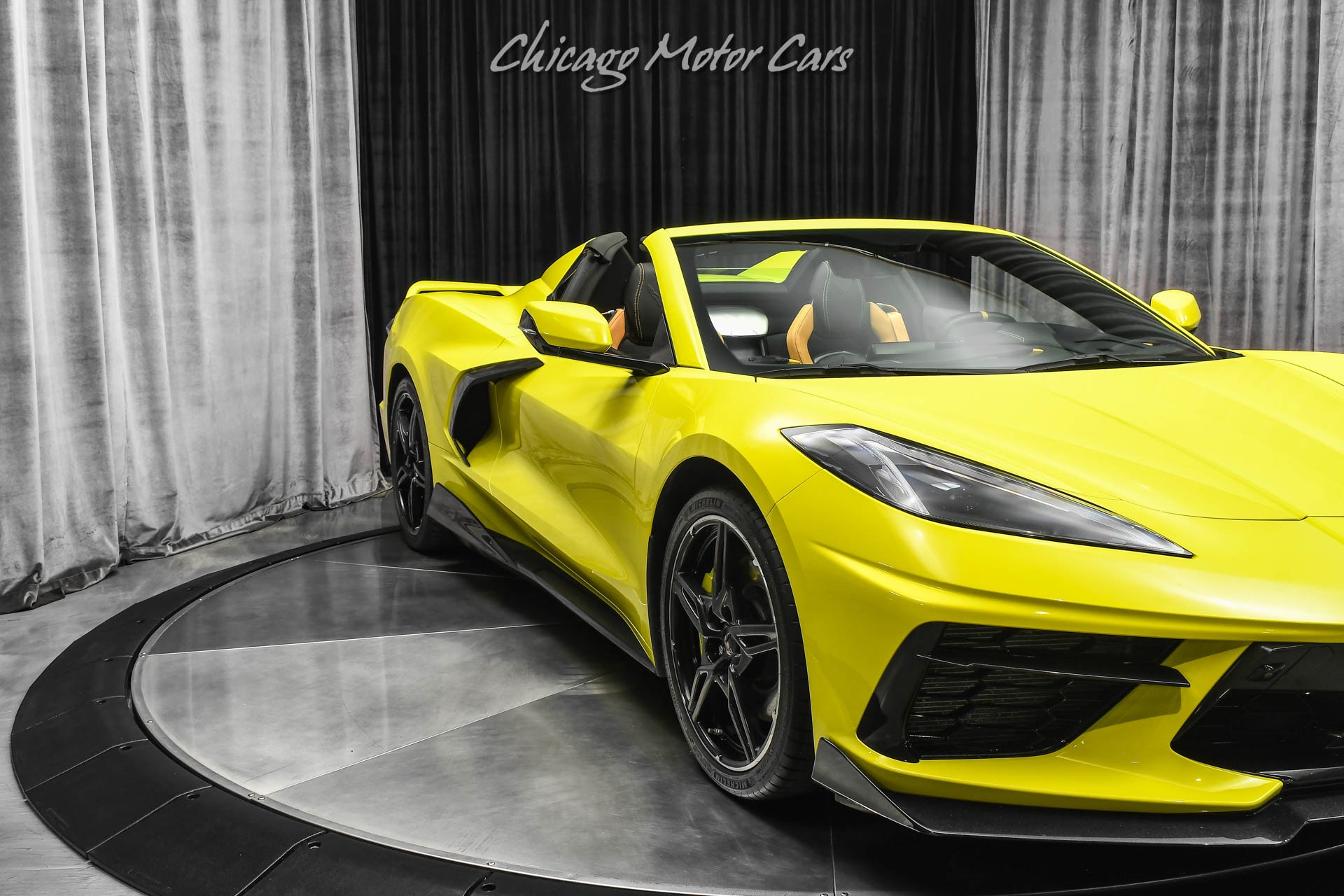 Used-2021-Chevrolet-Corvette-Stingray-2LT-wZ51-Performance-Pkg-RARE-Color-Combo-Front-Lift-GT2-Seats