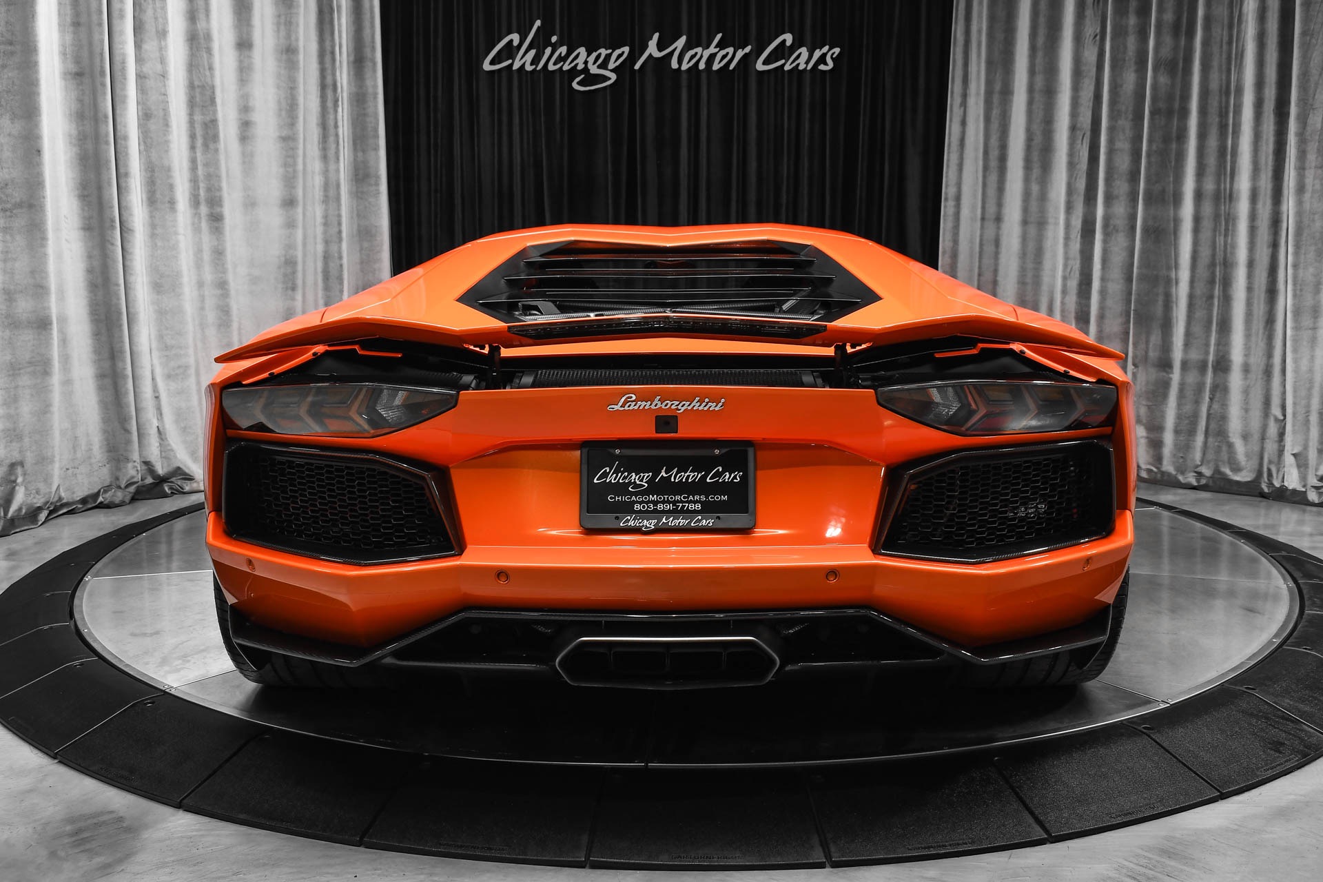 Used-2015-Lamborghini-Aventador-LP700-4-Coupe-Only-8K-Miles-Carbon-Fiber-InteriorExterior-Package-Loaded