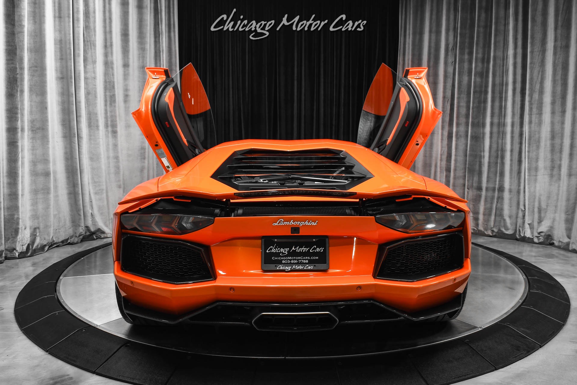 Used-2015-Lamborghini-Aventador-LP700-4-Coupe-Only-8K-Miles-Carbon-Fiber-InteriorExterior-Package-Loaded