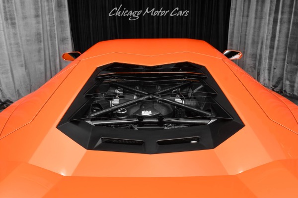 Used-2015-Lamborghini-Aventador-LP700-4-Coupe-Only-8K-Miles-Carbon-Fiber-InteriorExterior-Package-Loaded