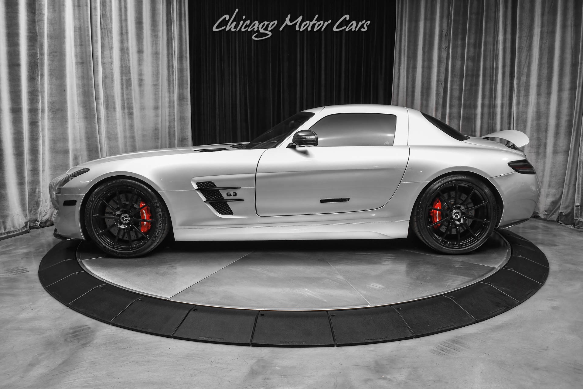 Used-2011-Mercedes-Benz-SLS-AMG-Gullwing-Coupe-RARE-HOT-Spec-TONS-of-Carbon-Fiber-AMG-Suspension