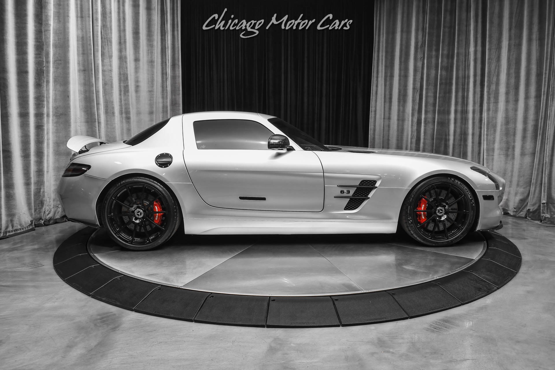 Used-2011-Mercedes-Benz-SLS-AMG-Gullwing-Coupe-RARE-HOT-Spec-TONS-of-Carbon-Fiber-AMG-Suspension