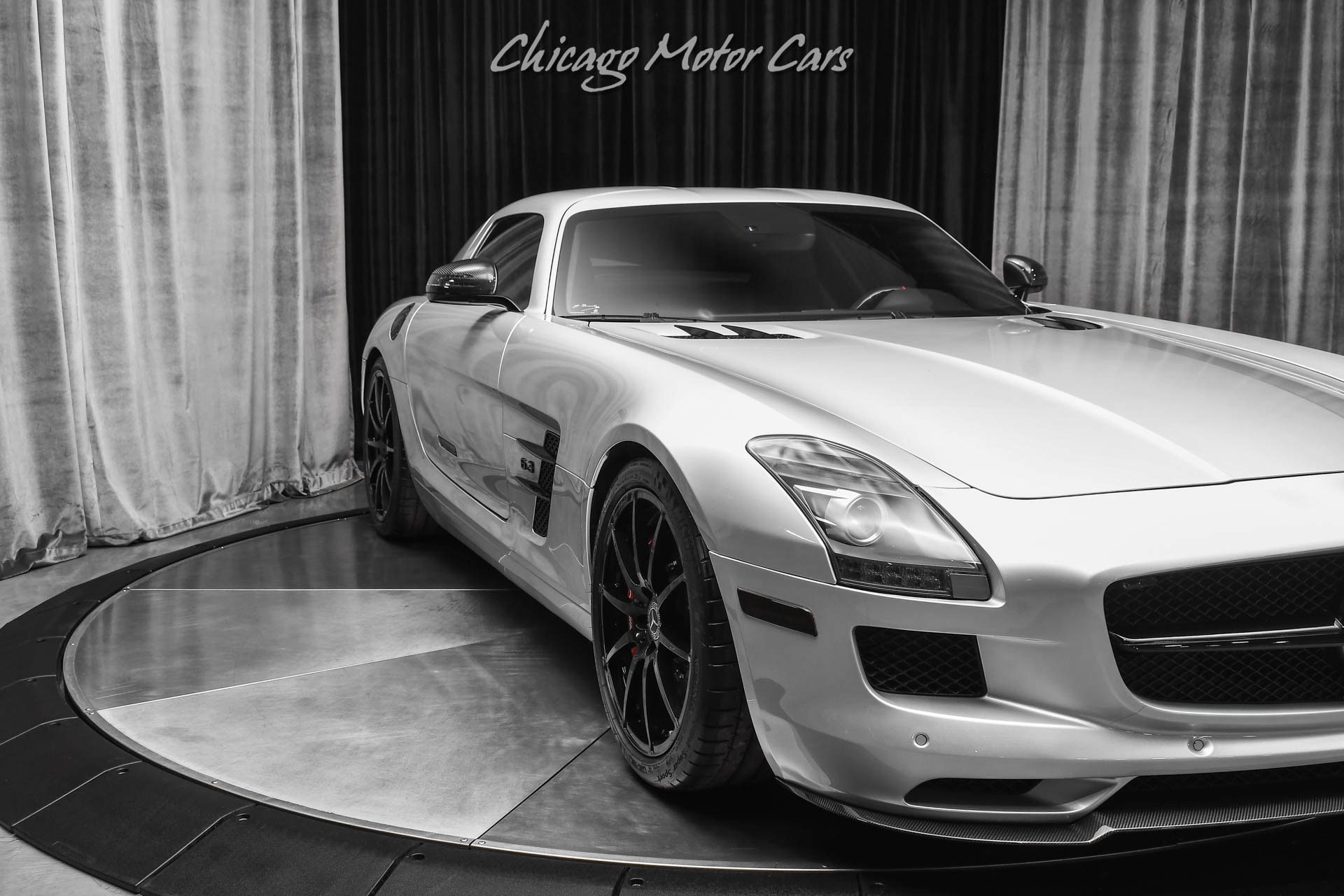 Used-2011-Mercedes-Benz-SLS-AMG-Gullwing-Coupe-RARE-HOT-Spec-TONS-of-Carbon-Fiber-AMG-Suspension