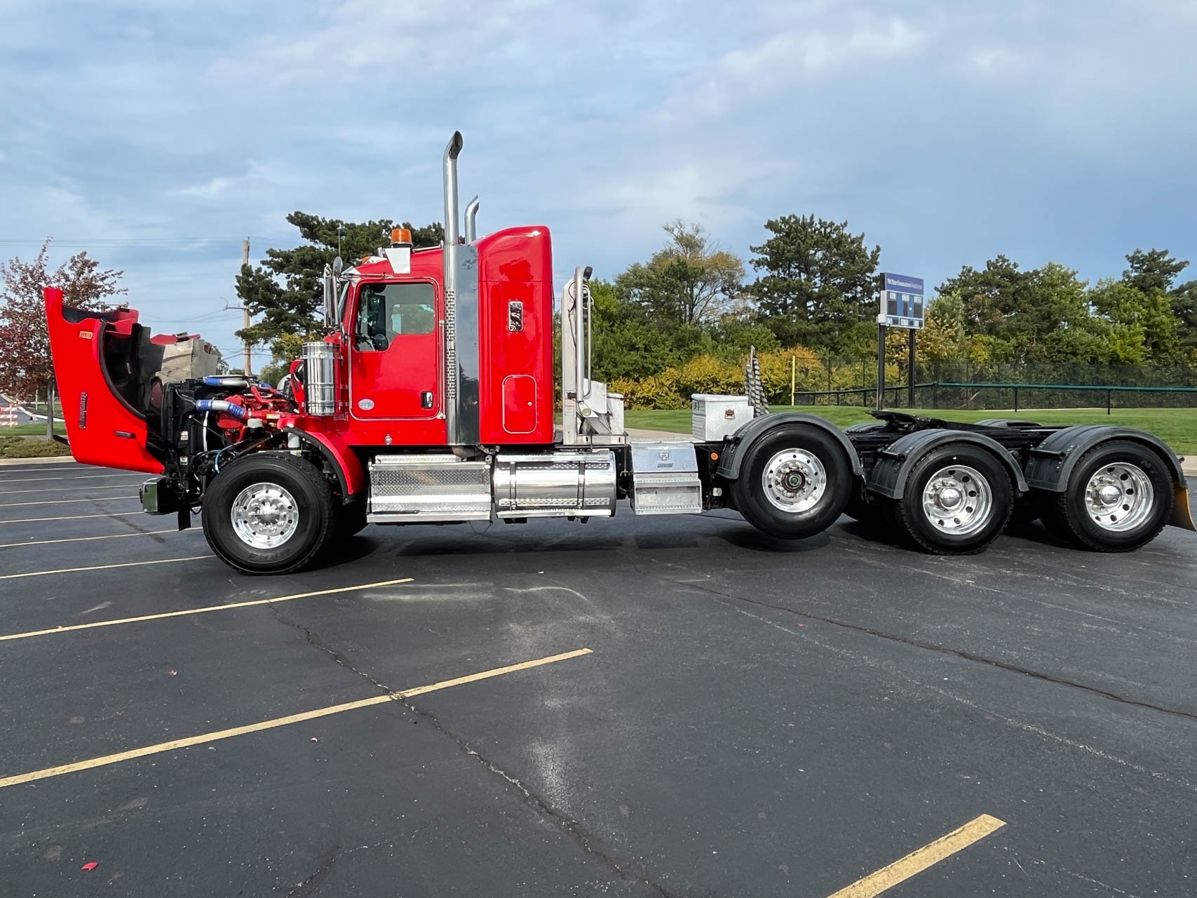 Used-2017-Kenworth-T800