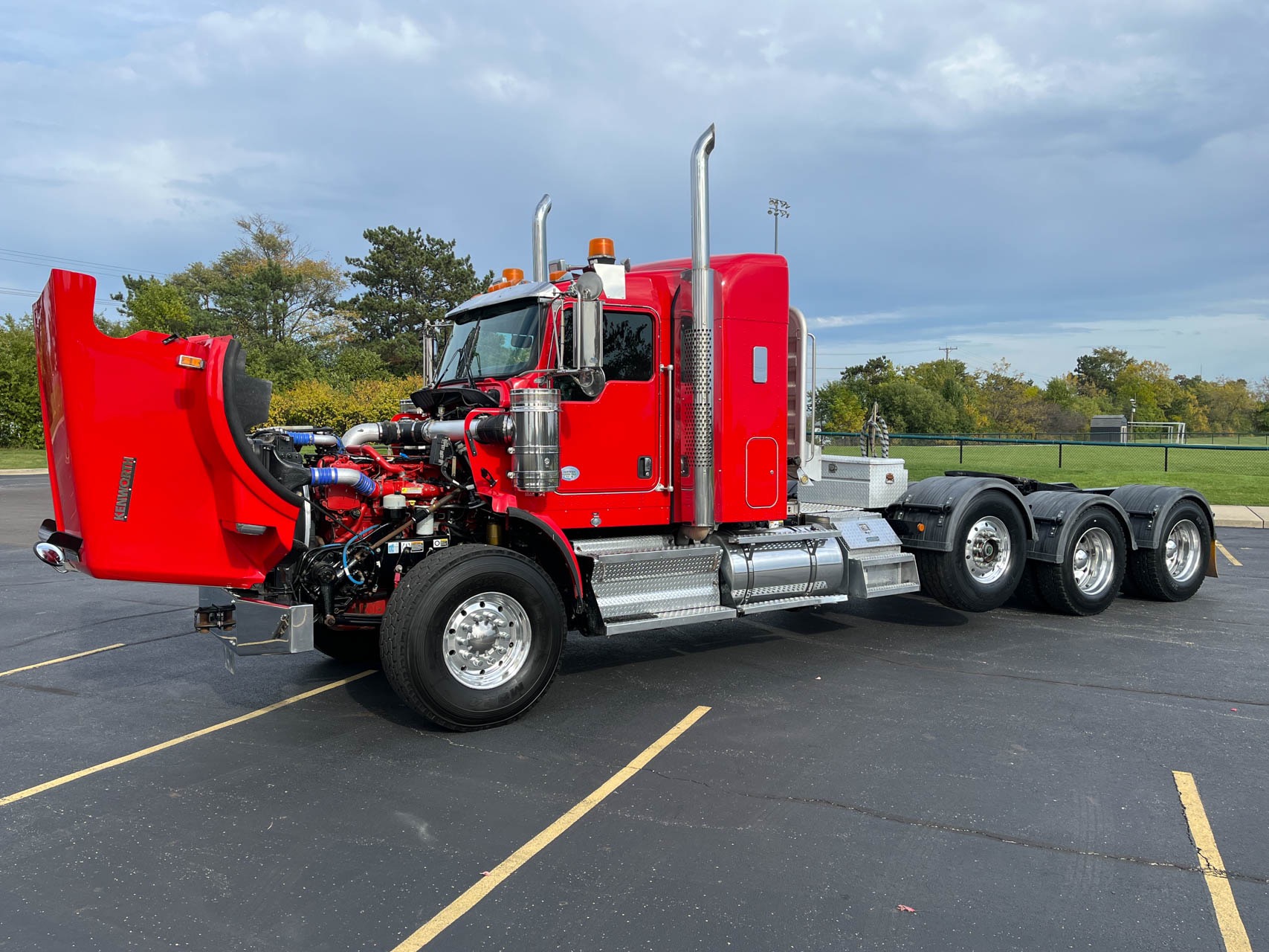 Used-2017-Kenworth-T800