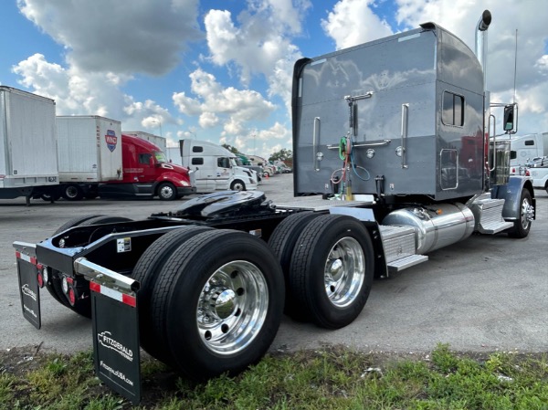 Used-2023-Peterbilt-389-Conventional