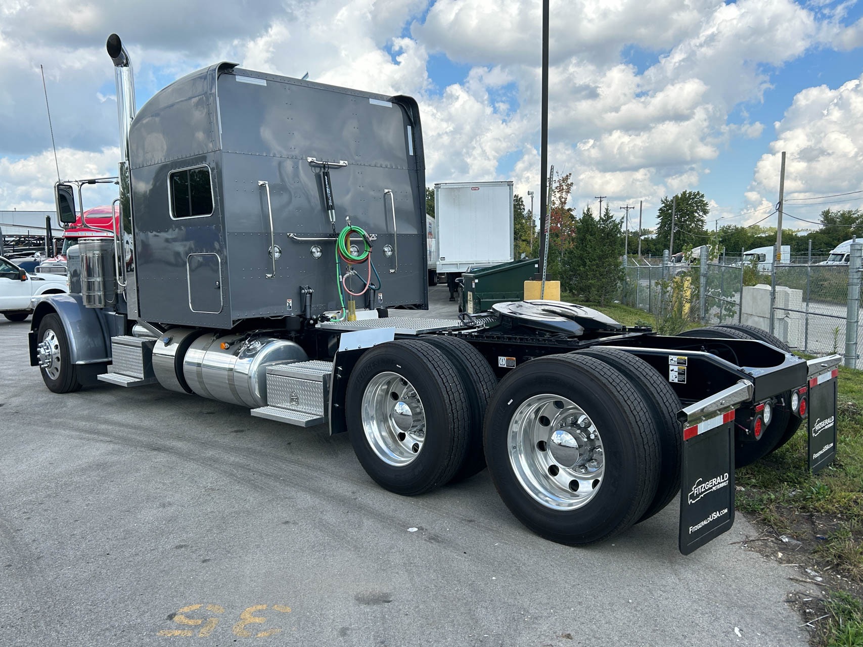 Used-2023-Peterbilt-389-Conventional