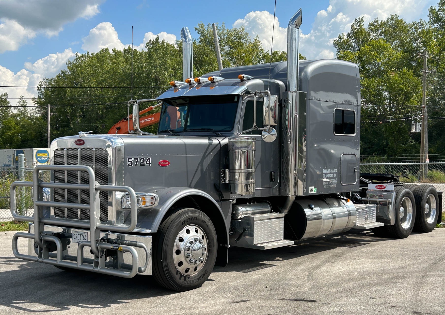 Used-2023-Peterbilt-389-Conventional