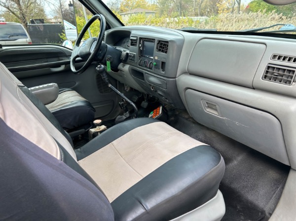 Used-2007-Ford-F-750-XLT-Service-Truck