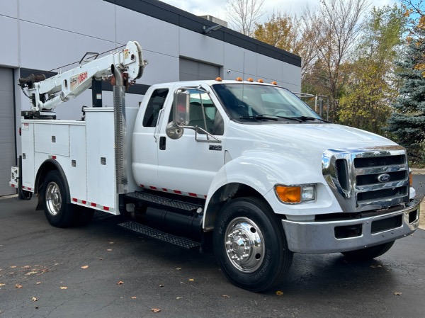 Used-2007-Ford-F-750-XLT-Service-Truck