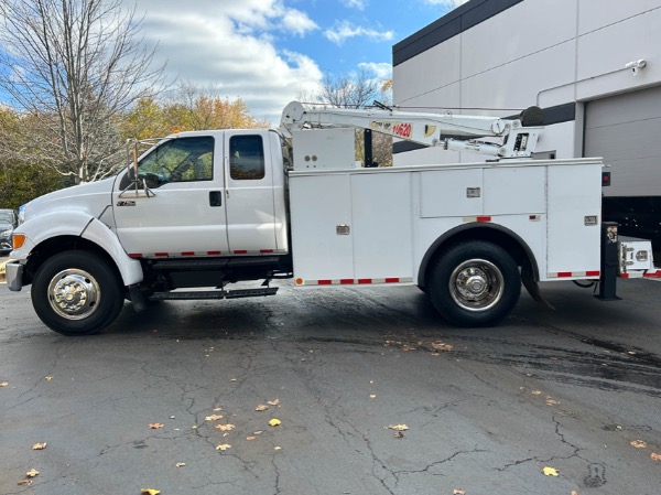 Used-2007-Ford-F-750-XLT-Service-Truck