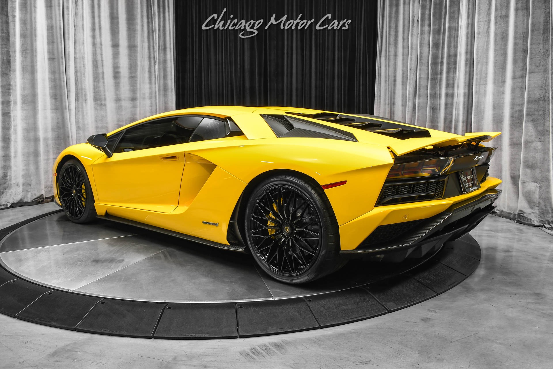 Used-2018-Lamborghini-Aventador-LP740-4-S-Exterior---Interior-Carbon-Packs-RARE-Pearl-Paint-FULL-PPF