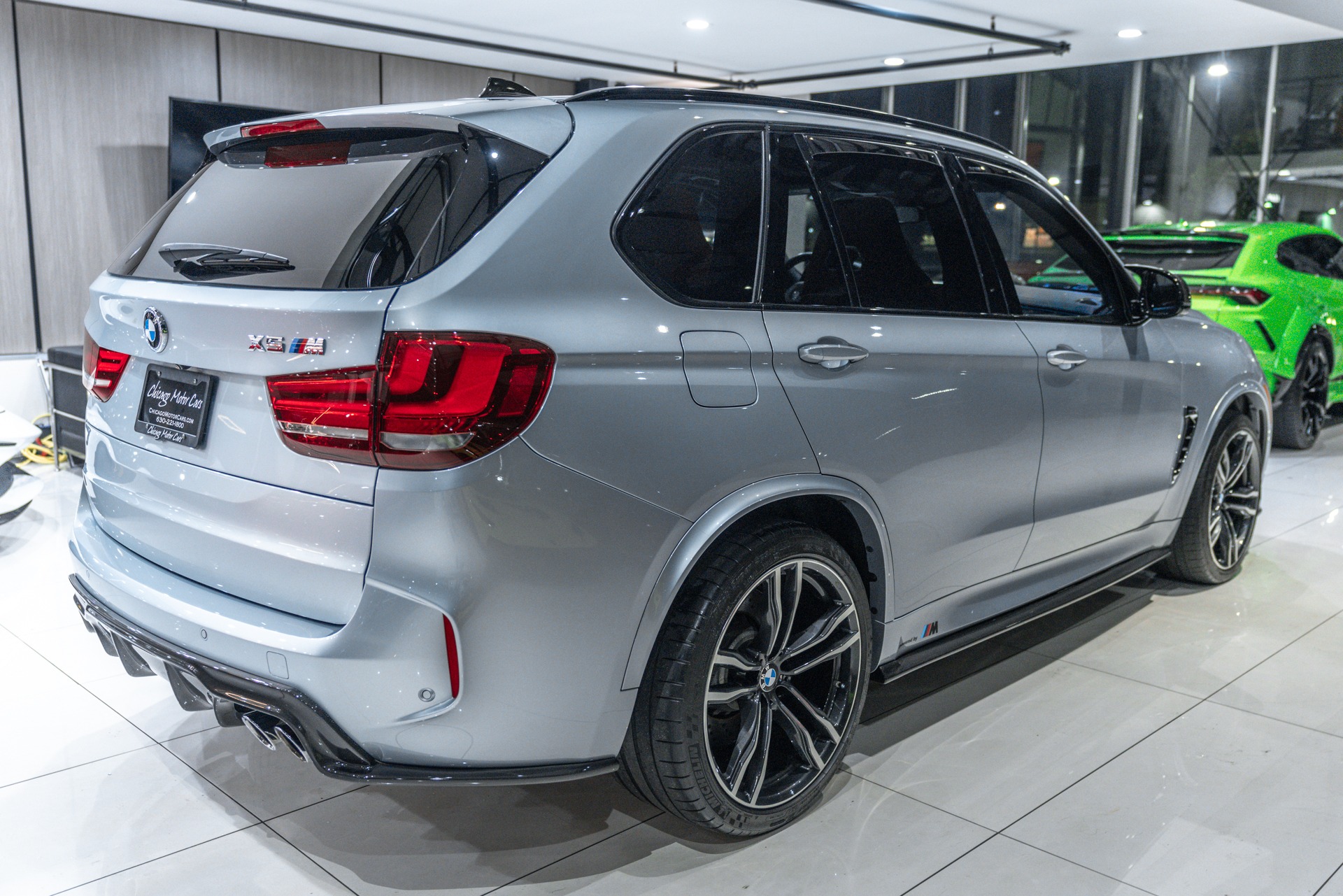 Used-2018-BMW-X5-M-SUV-Executive-Package-Full-Merino-Leather-Panoramic-Sunroof-Carbon-Trim