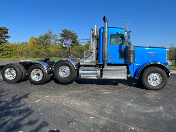 Used-2020-Peterbilt-389