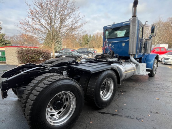 Used-2009-Peterbilt-Day-Cab