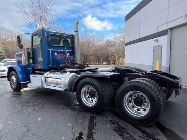 Used-2009-Peterbilt-Day-Cab