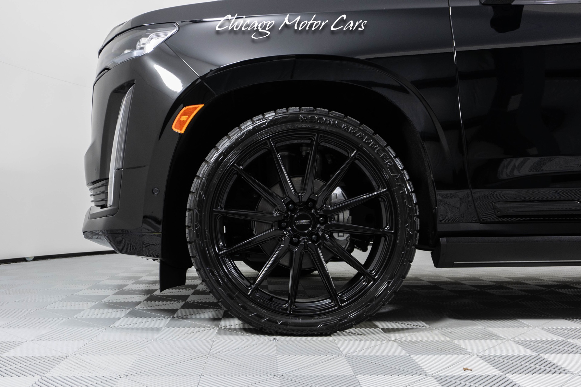 Used-2023-Cadillac-Escalade-Sport-Platinum-24-Vossen-Wheels-Super-Cruise-Loaded