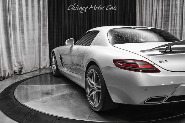 Used-2012-Mercedes-Benz-SLS-AMG-RARE-Gullwing-Coupe-HOT-Color-Combo-Carbon-Fiber-Trim-B-O-ONLY-7k-Miles