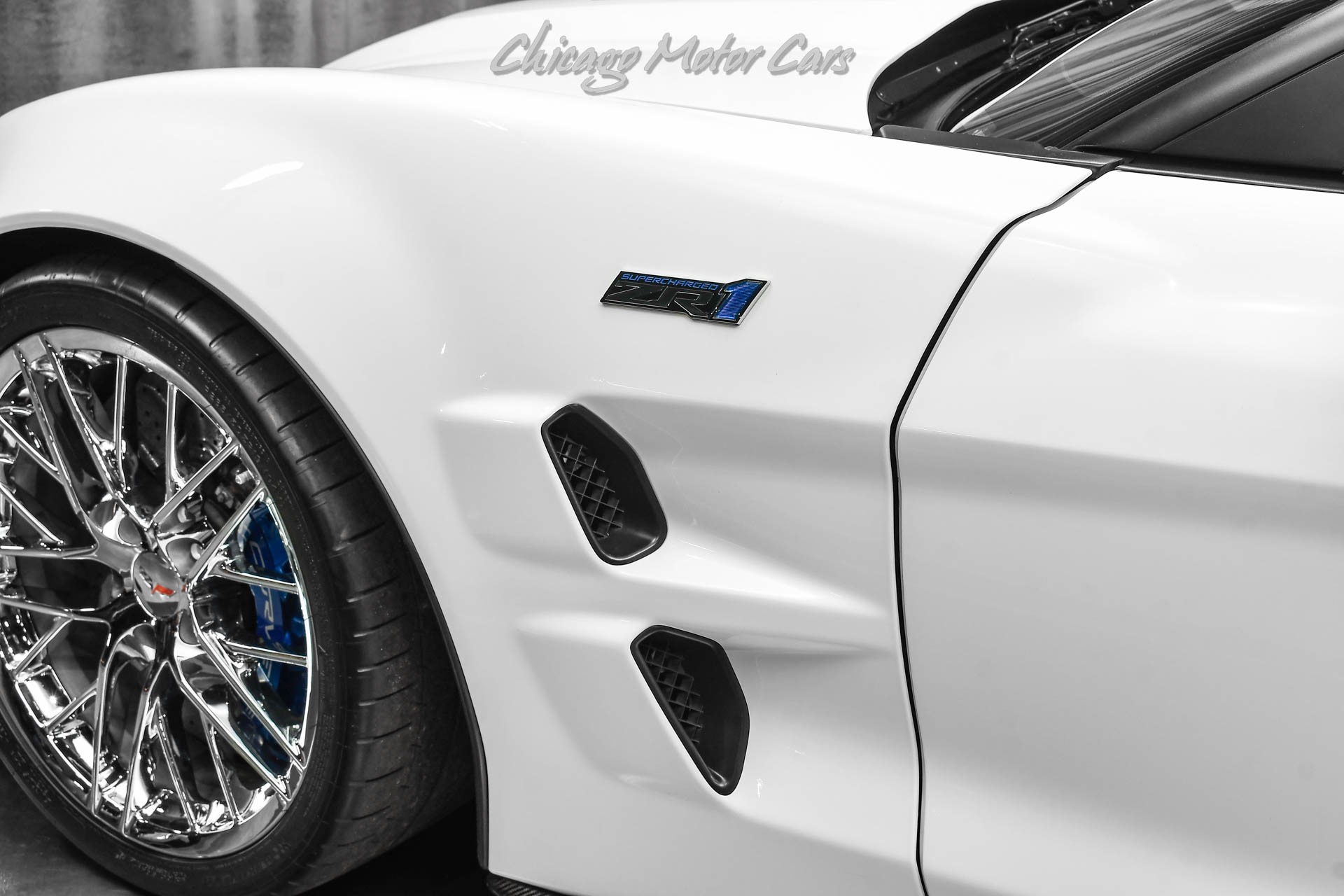 Used-2011-Chevrolet-Corvette-ZR1-3ZR-Coupe-Arctic-White-ONLY-15k-Miles-TASTEFUL-Upgrades-755-WHP