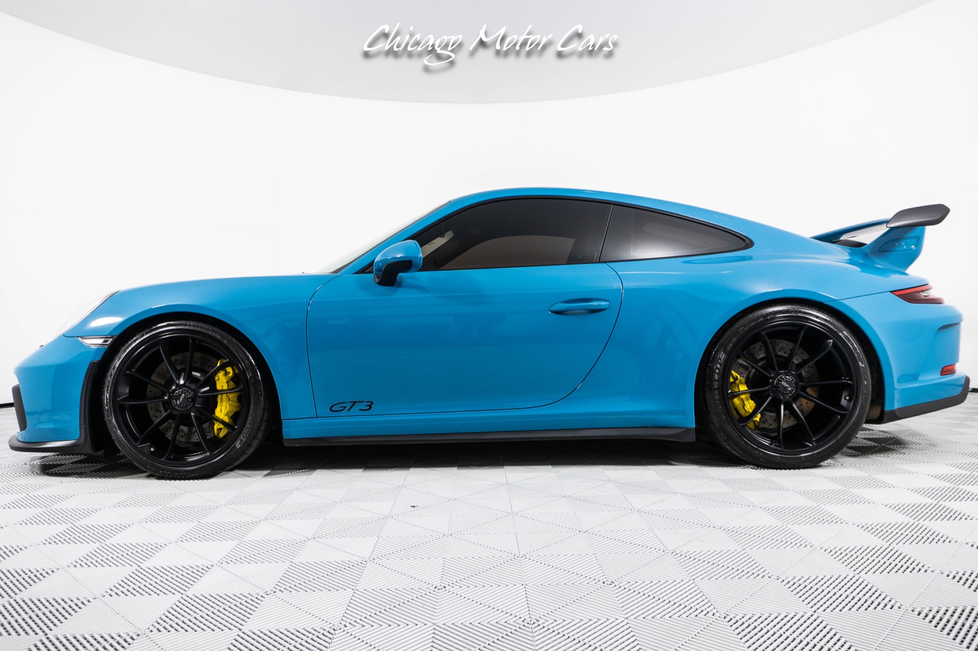 Used-2018-Porsche-911-GT3-Rare-Miami-Blue-Front-End-Lifter-Loaded