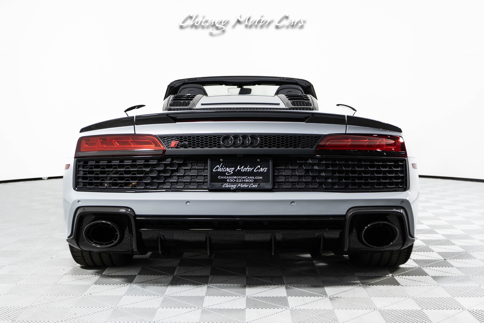 Used-2023-Audi-R8-V10-Performance-52-Quattro-Spyder-ONLY-865-Miles-Suzuka-Gray-Black-Optics-Pkg