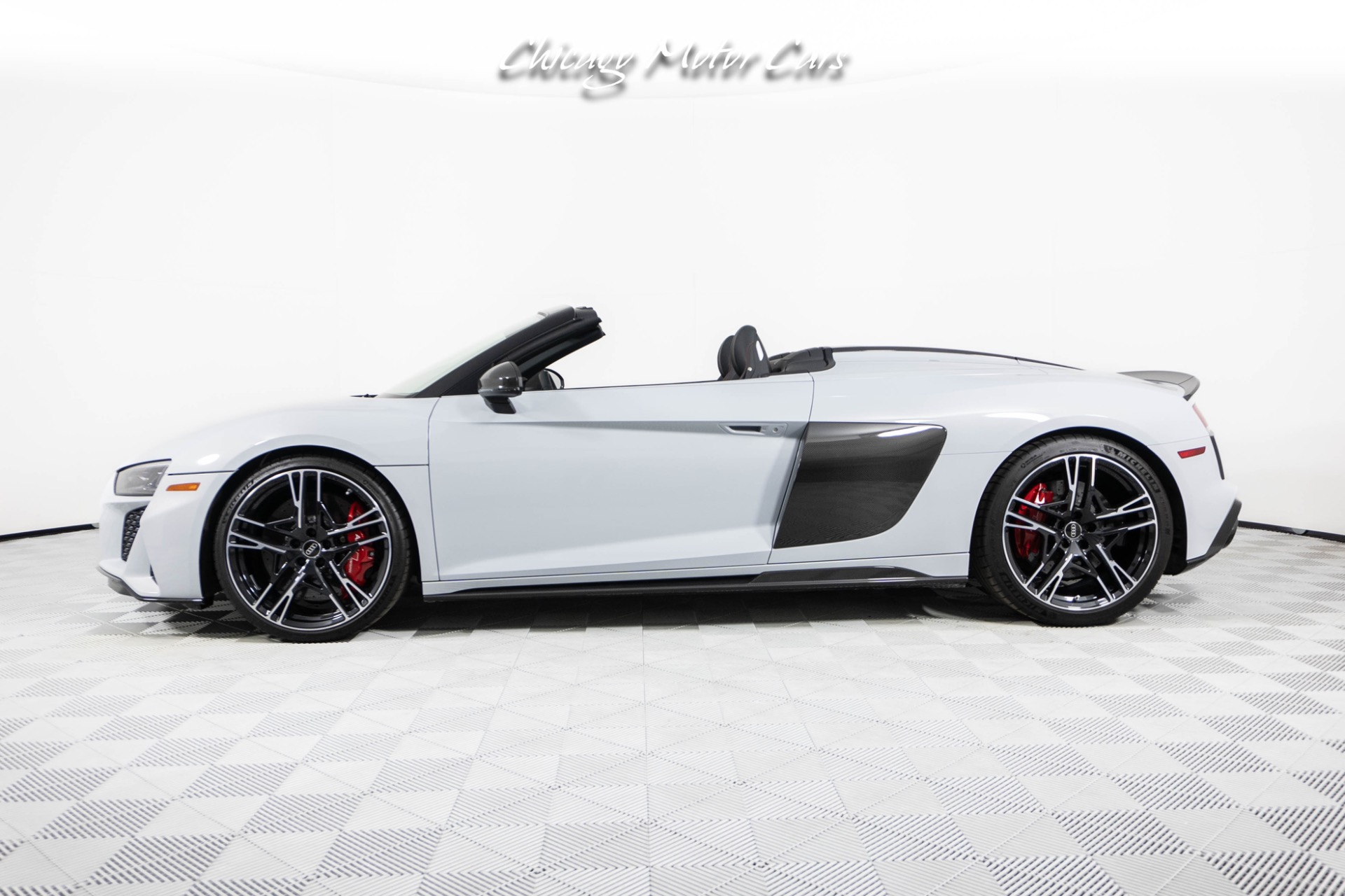 Used-2023-Audi-R8-V10-Performance-52-Quattro-Spyder-ONLY-865-Miles-Suzuka-Gray-Black-Optics-Pkg