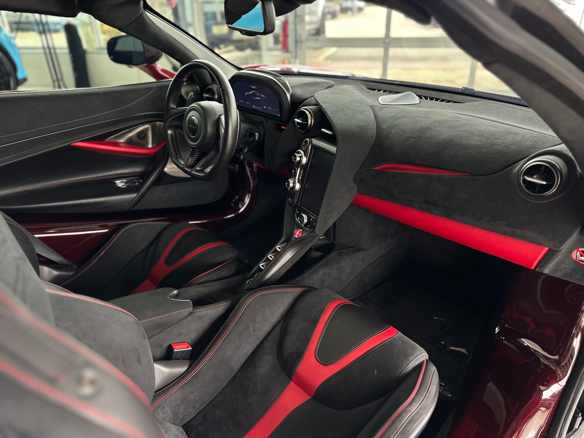 Used-2018-McLaren-720S-Performance-Coupe-TONS-of-Carbon-MSO-Bespoke-Interior-371K-MSRP