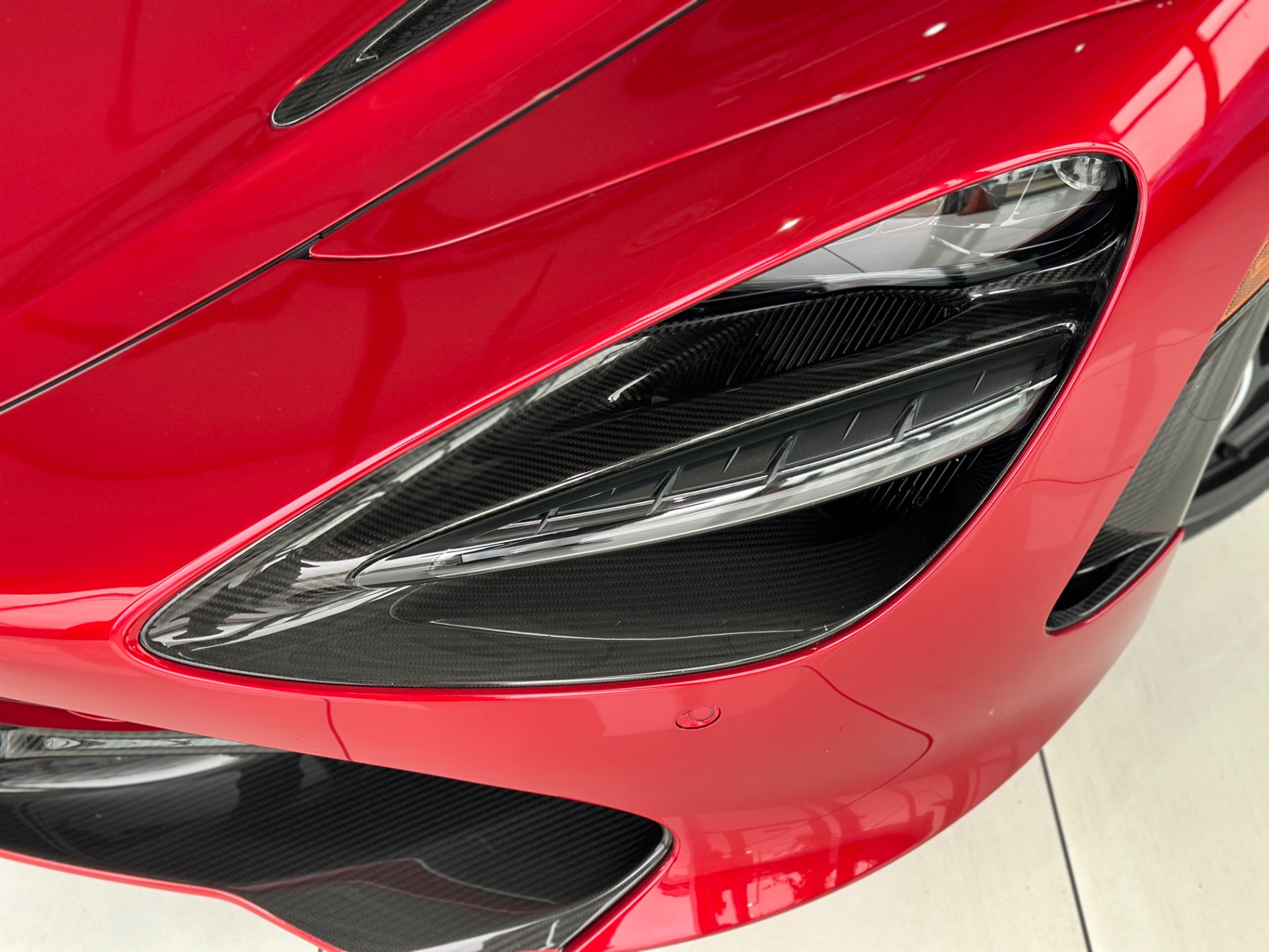 Used-2018-McLaren-720S-Performance-Coupe-TONS-of-Carbon-MSO-Bespoke-Interior-371K-MSRP