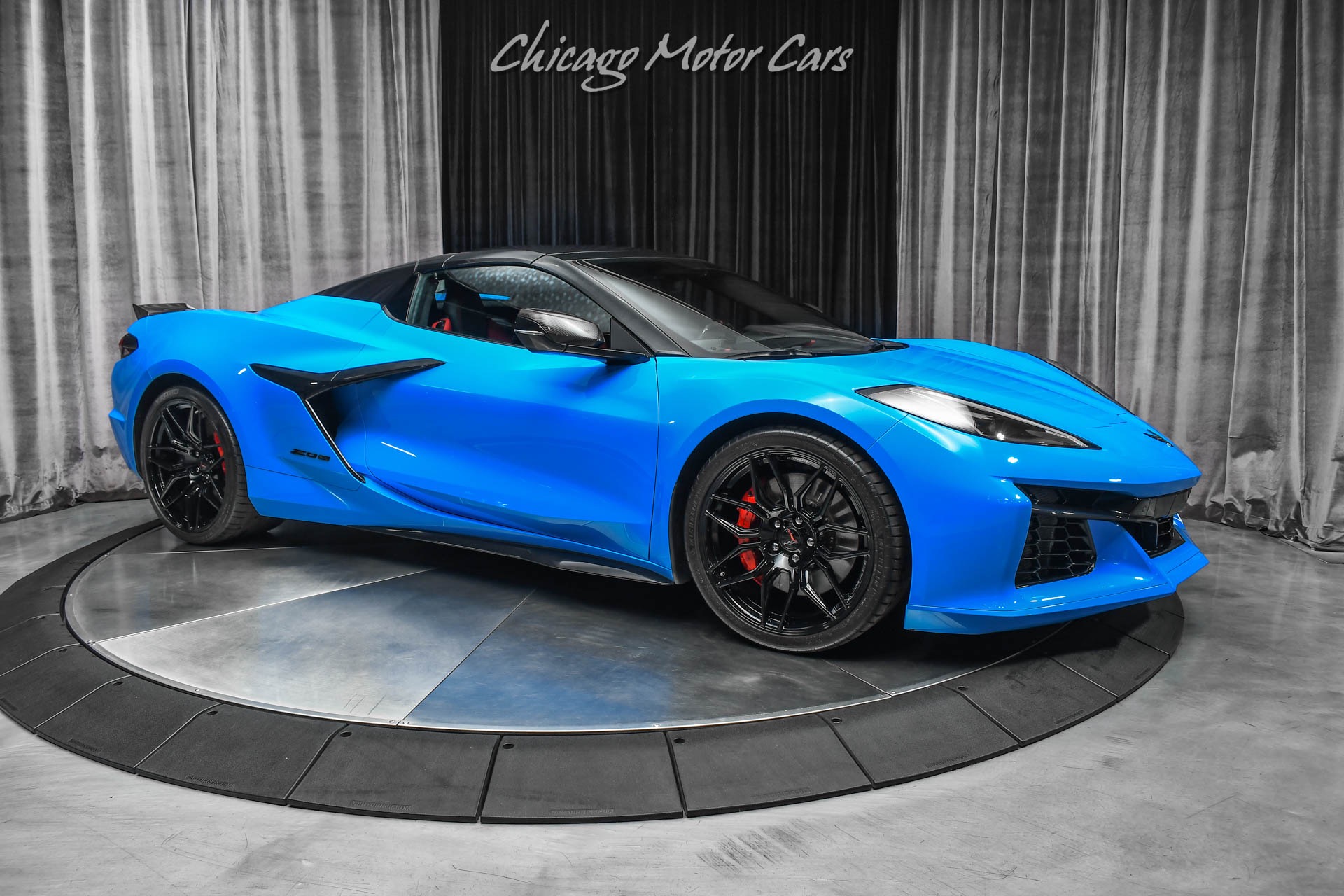 Used-2023-Chevrolet-Corvette-Z06-Convertible-3LZ-Rapid-Blue-Red-Interior-LOADED-Carbon-Fiber-Upgrades