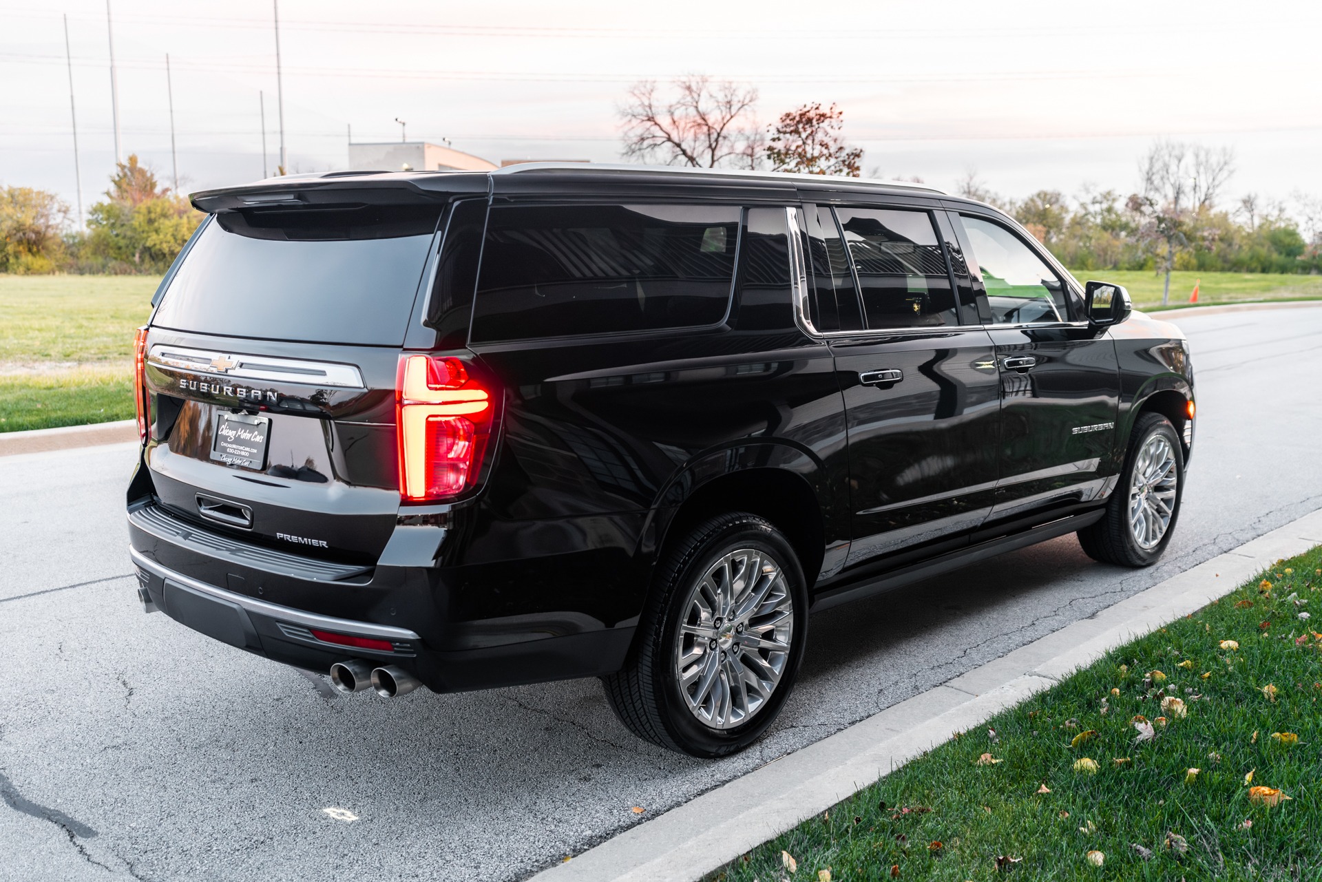 Used 2023 Chevrolet Suburban Premier SUV Pano Sunroof! 22 IN wheels