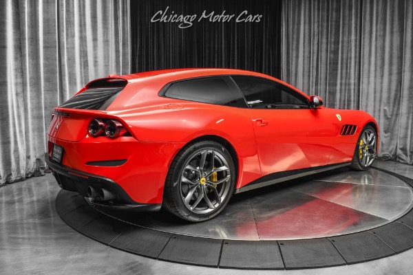 Used-2018-Ferrari-GTC4Lusso-T-Carbon-Driver-Zone-Passenger-Display-Front-Lift-Twin-Turbo