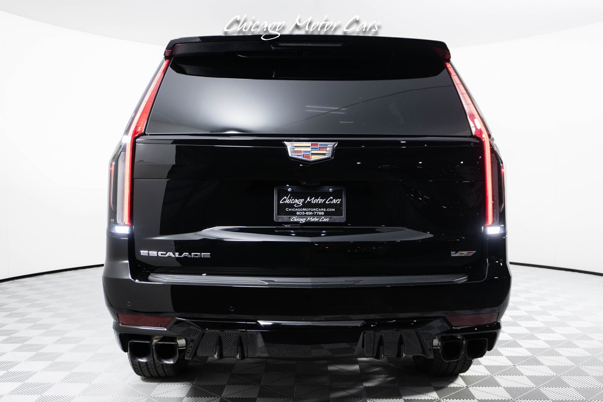 Used-2023-Cadillac-Escalade-V-SUPER-CRUISE-Rear-Seat-Entertainment