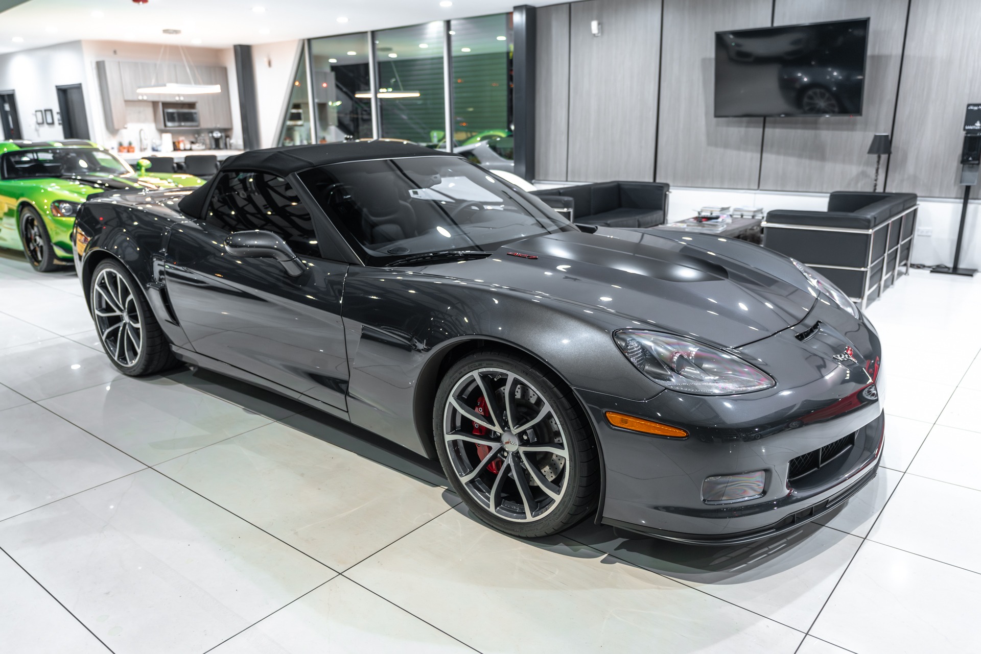 Used-2013-Chevrolet-Corvette-427-Collector-Edition---1SB--Low-Miles---70L-Conv--6-Speed-Manual