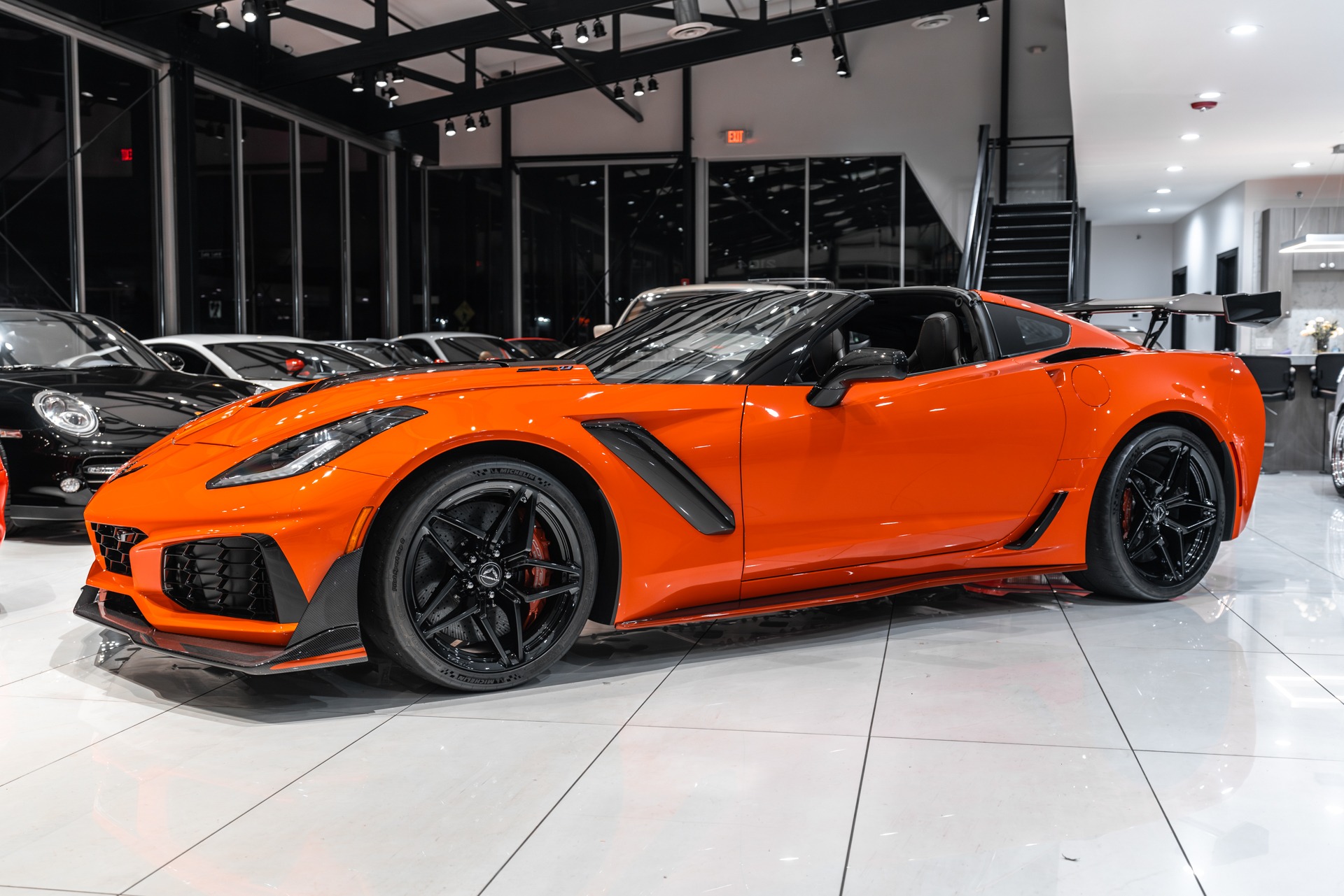 Used-2019-Chevrolet-Corvette-ZR1-3ZR-ZTK-Coupe-Sebring-Orange-Pkg-Only-300-Miles-LOADED