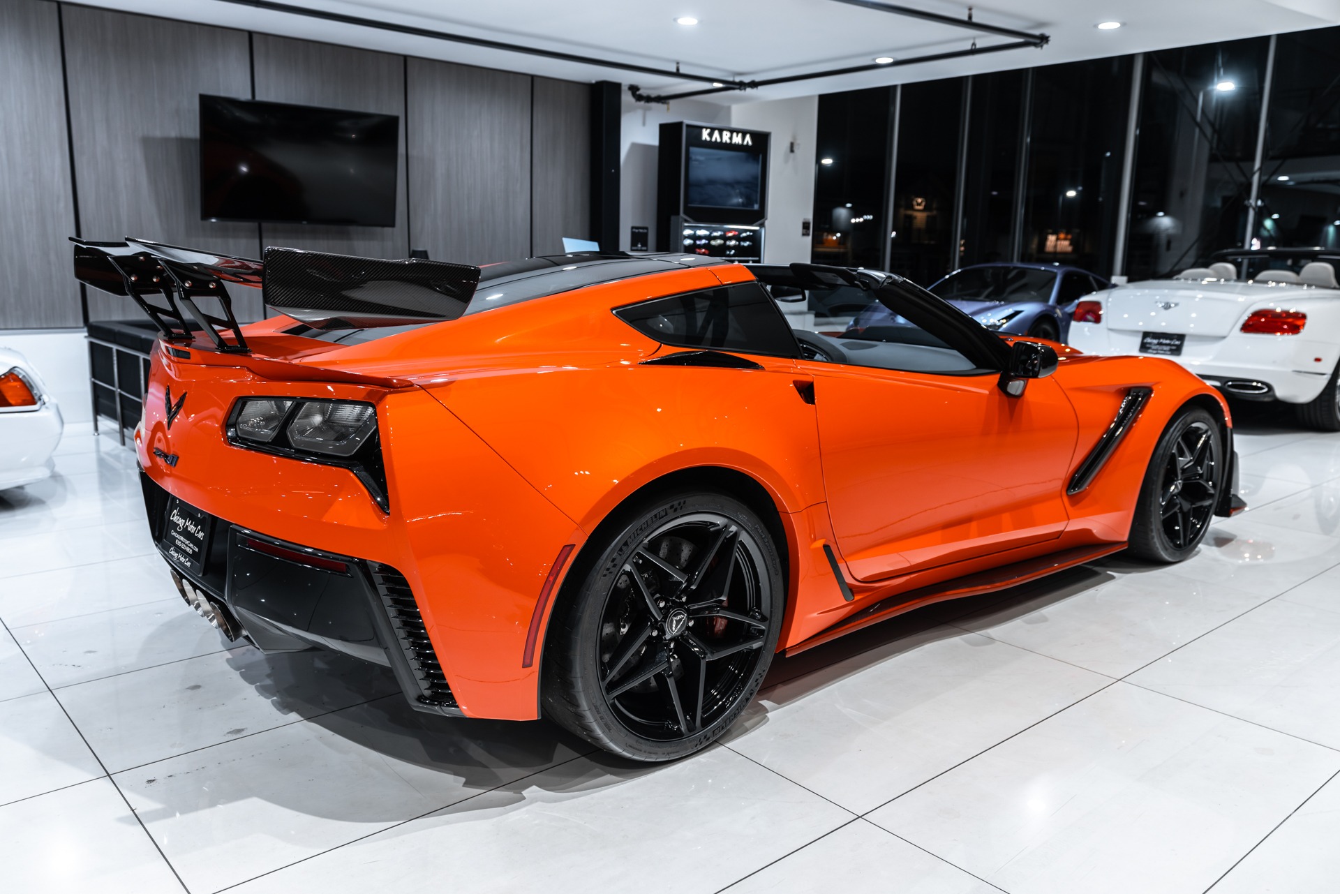 Used-2019-Chevrolet-Corvette-ZR1-3ZR-ZTK-Coupe-Sebring-Orange-Pkg-Only-300-Miles-LOADED