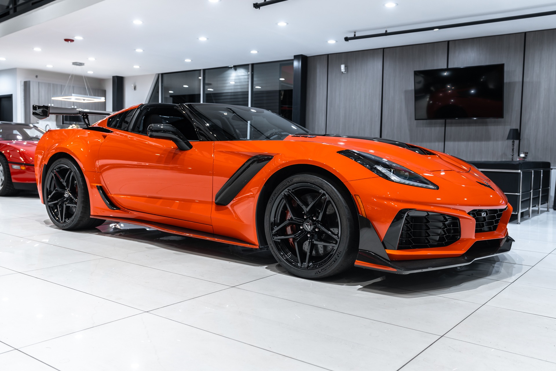 Used-2019-Chevrolet-Corvette-ZR1-3ZR-ZTK-Coupe-Sebring-Orange-Pkg-Only-300-Miles-LOADED