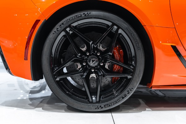 Used-2019-Chevrolet-Corvette-ZR1-3ZR-ZTK-Coupe-Sebring-Orange-Pkg-Only-300-Miles-LOADED