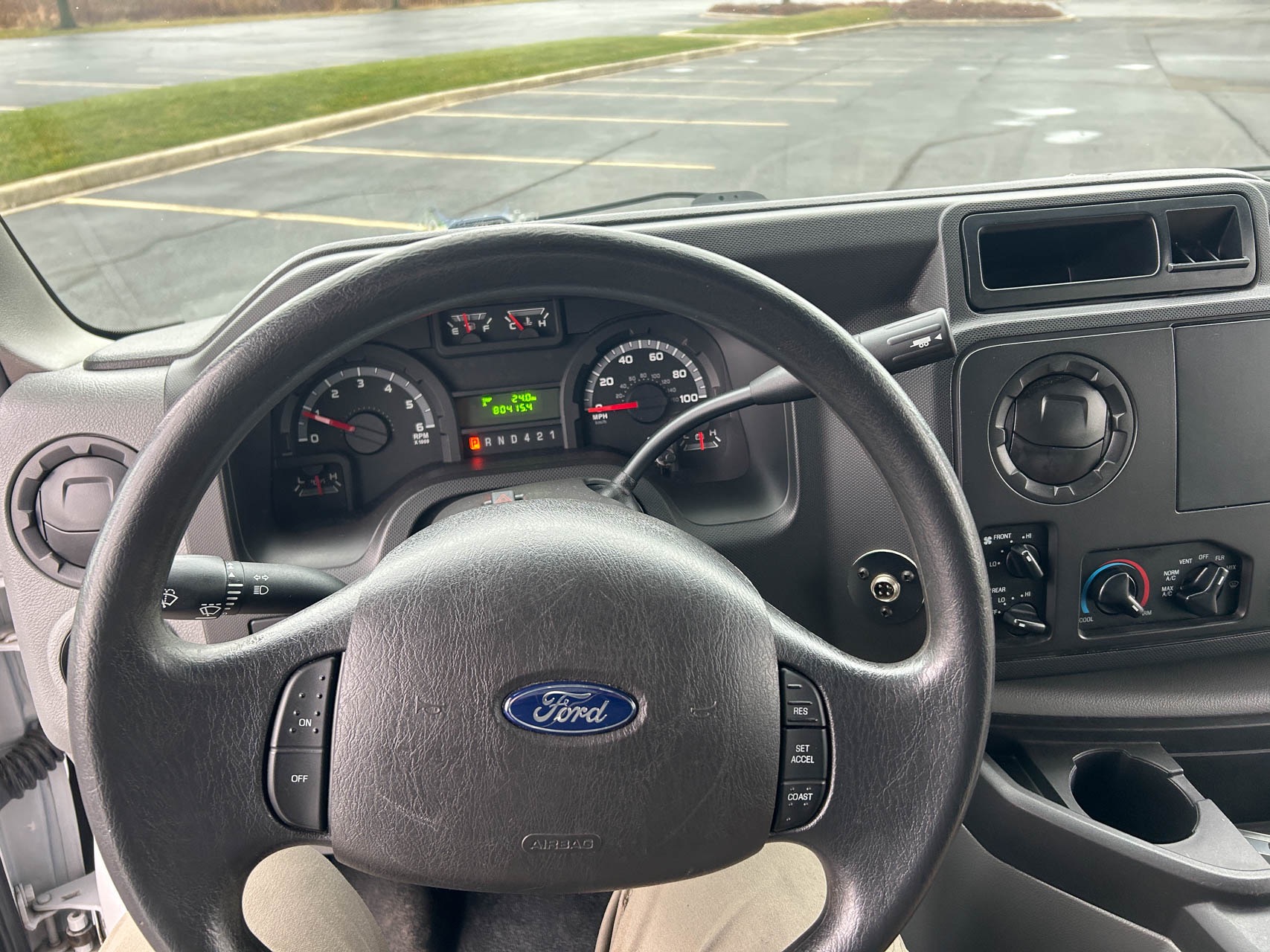 Used-2016-Ford-Econline-Super-Duty